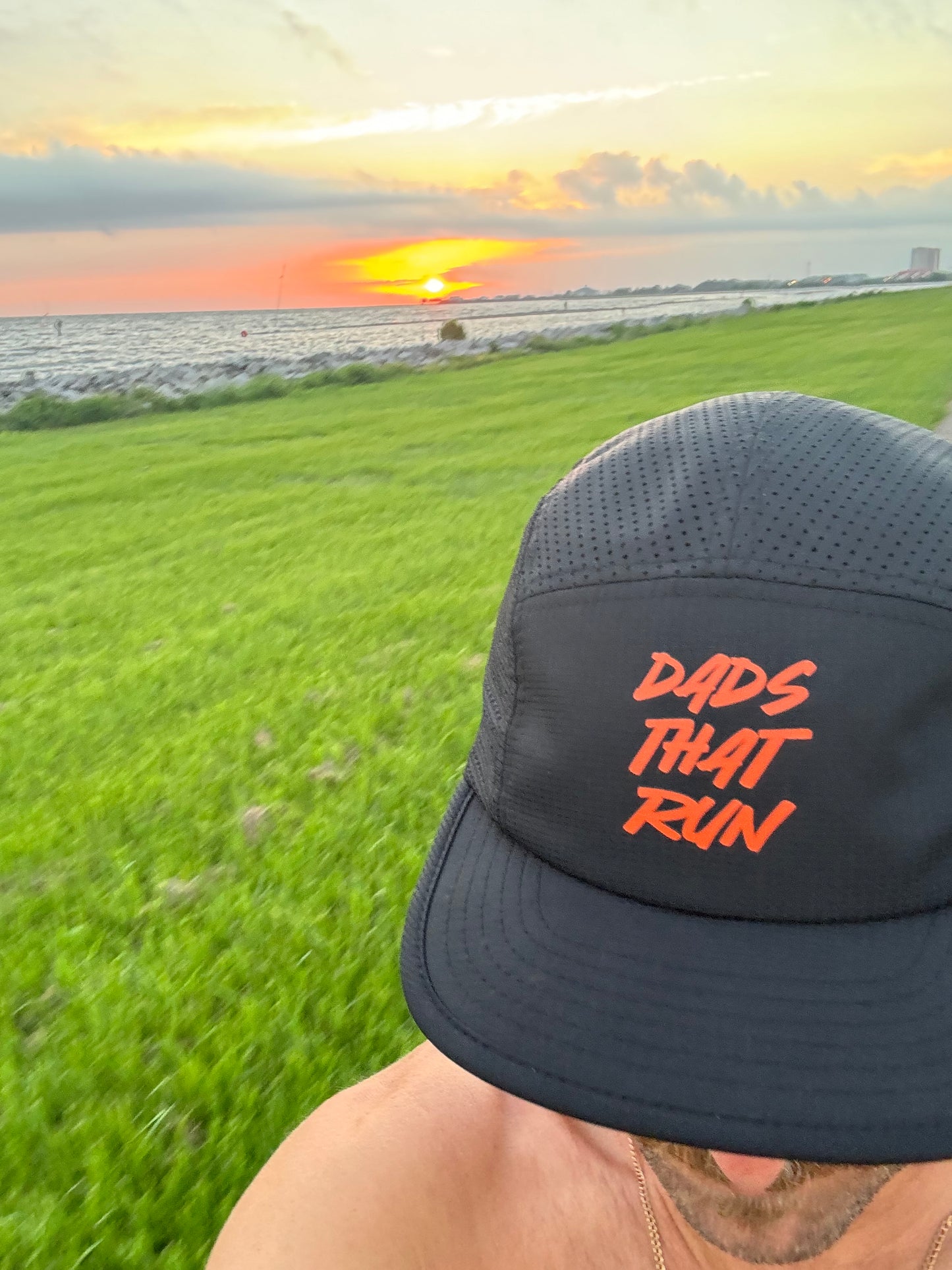 Official Dads That Run Hat